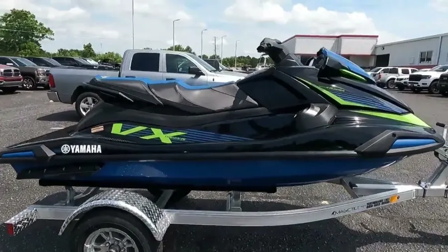 Yamaha VX Deluxe